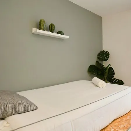 Fully-equipped Next To Flandres Apartment Lille